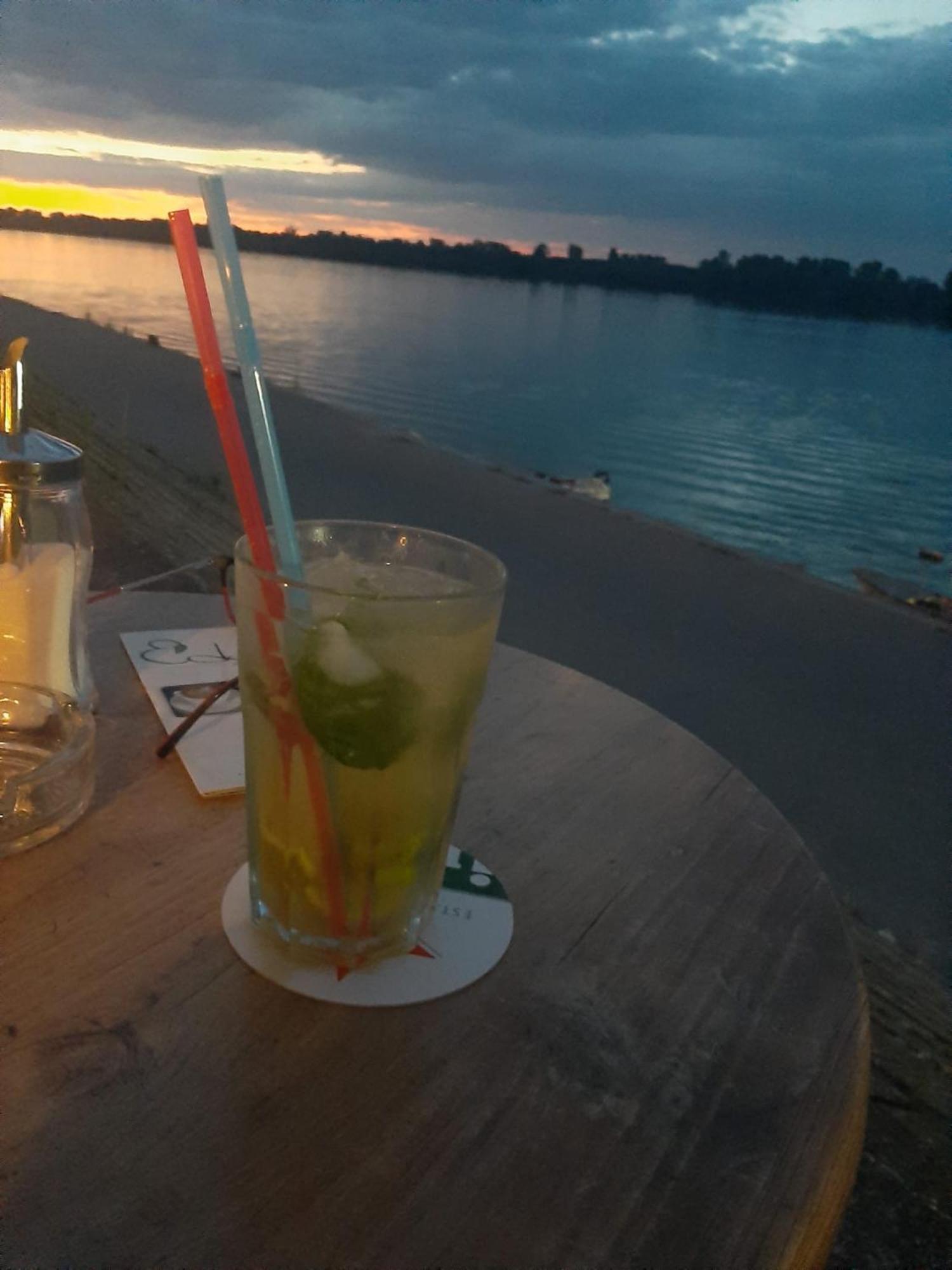 River Hostel Beograd Ngoại thất bức ảnh